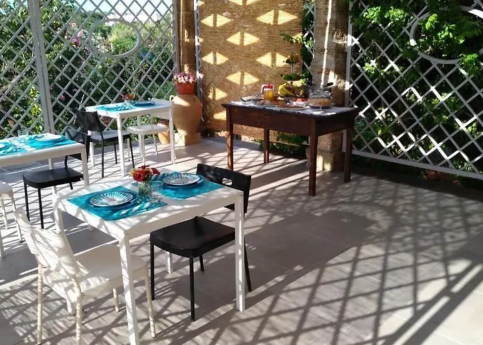 ベッド・アンド・ブレックファスト Corallo 4*