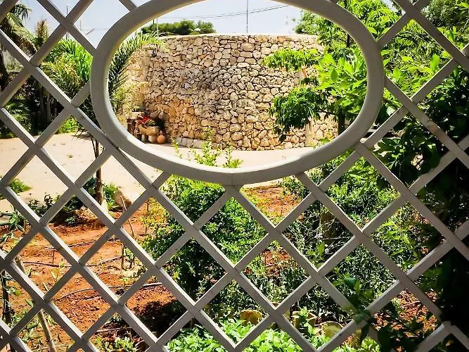 Corallo Bed & Breakfast 4*